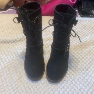 Skechers  boots lace up